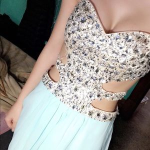 Blue strapless prom/wedding dress